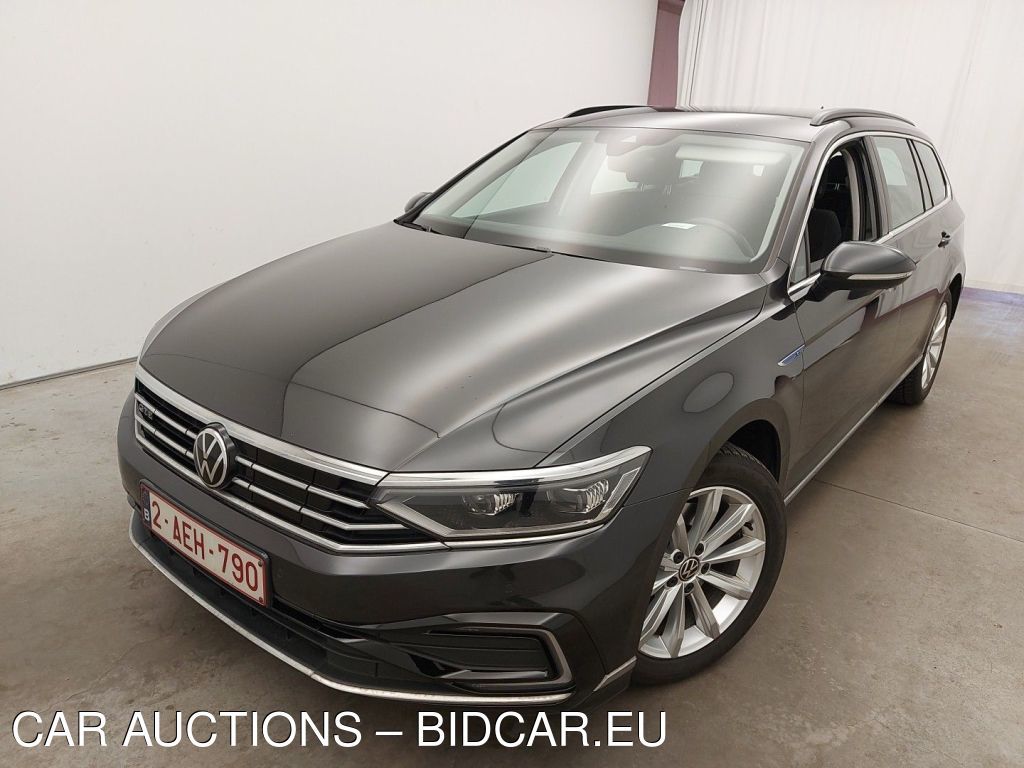Volkswagen Passat variant gte - 2020 PASSAT GTE1.4 EHYBRID PHEV BUSINESS DSG (EU6AP) (160 KW), 2021