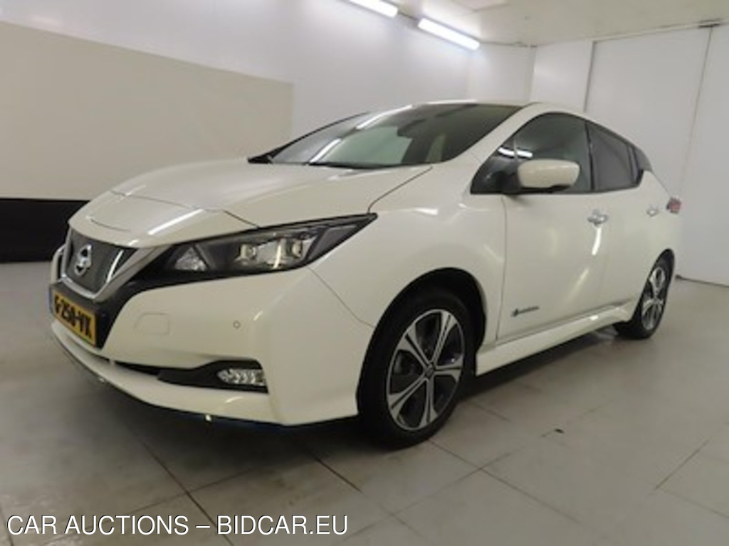 Nissan Leaf ActieAuto e+ 62kWh 5d TEKNA