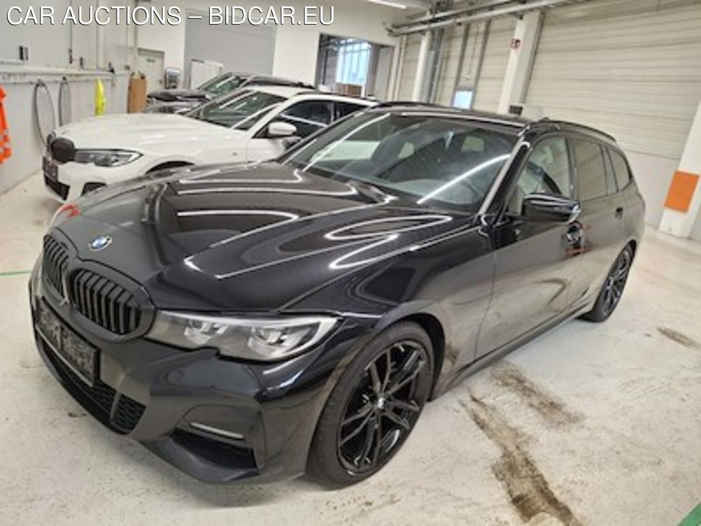 BMW Series 3 318d A Touring 110KW