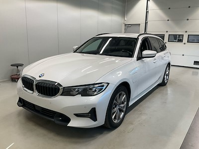 BMW Series 3 330e Sport Line Touring Auto UA!