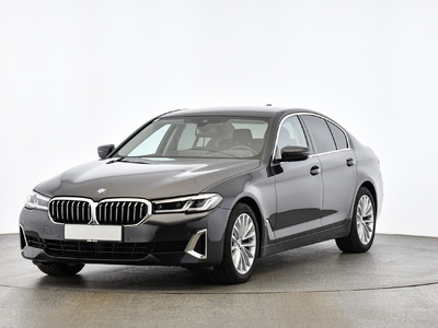 BMW 520D -, 2022