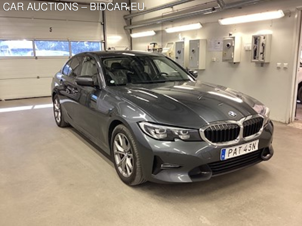 BMW Series 3 330e Sport Line Rattvarme PDC