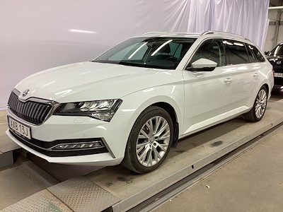 Skoda SUPERB V Kombi 1.4 Plug-In Cockpit Varmare Skinn Drag