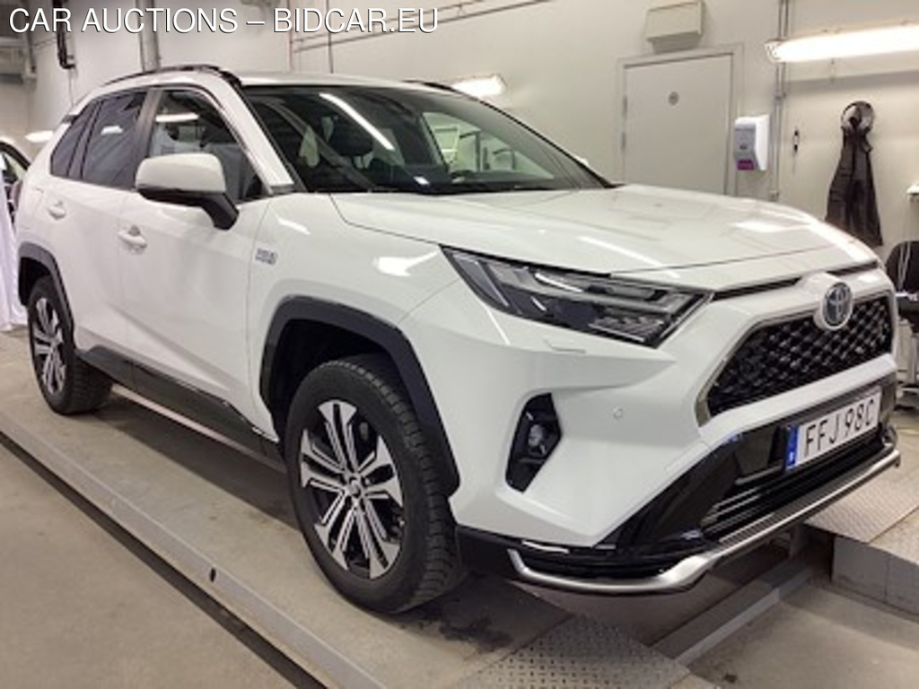 Toyota RAV4 2.5 Plug-In AWD-i X-Edition Drag Kamera