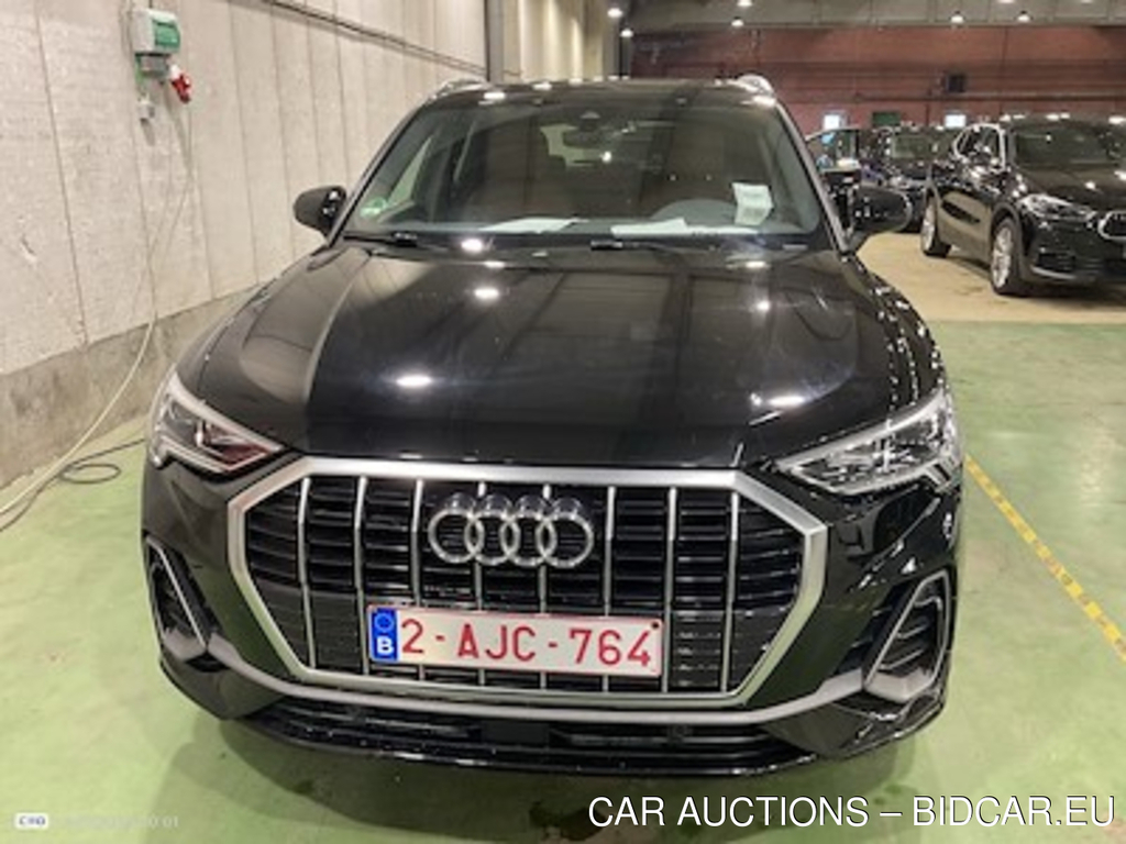 Audi Q3 1.4 45 TFSI E S TRONIC S LINE Platinium