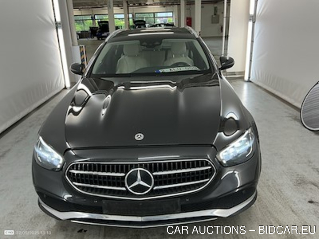 Mercedes-Benz E-Klasse 1.6 E 200 D BUSINESS SOLUTION AUTO