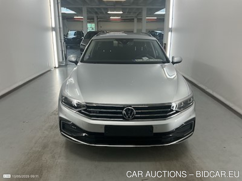 Volkswagen Passat 1.4 TSI MSQ VARIANT GTE BUSINESS