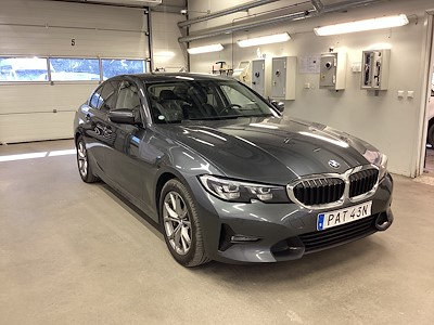 BMW Series 3 330e Sport Line Rattvarme PDC