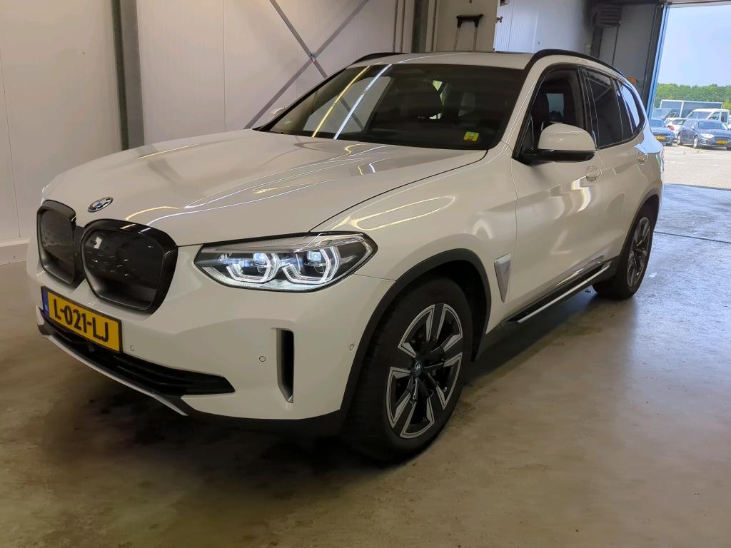BMW IX3 210kW / 80kWH Executive automaat, 2021