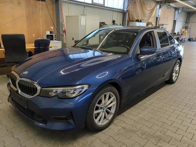 BMW 320D AUT. Advantage, 2022