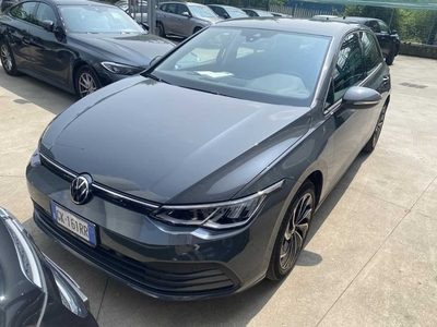 Volkswagen Golf 1.5 eTSI EVO ACT 96kW Life DSG, 2022