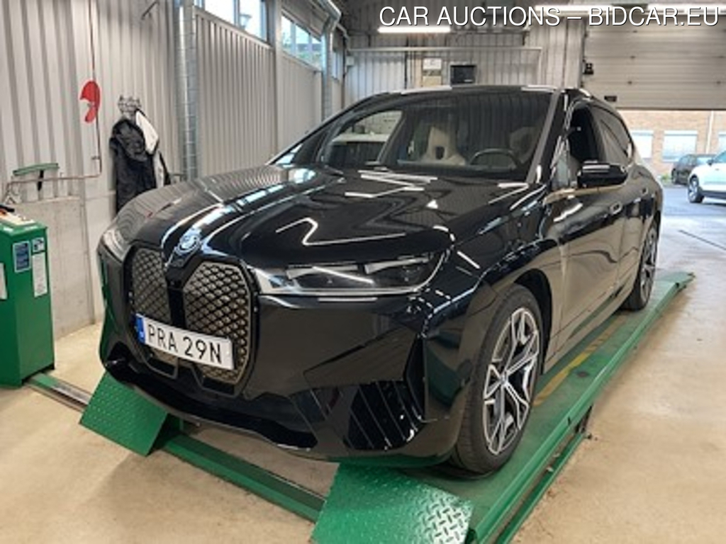 BMW IX xDrive50 Businesspkt Advance Comfortpkt Sportspkt