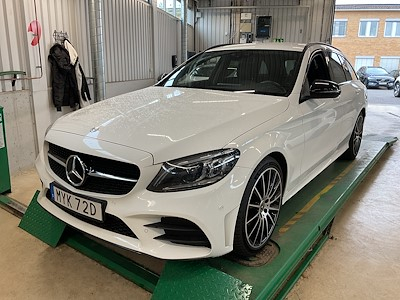 Mercedes-Benz C 220d T AMG Night Drag Kamera Cockpit