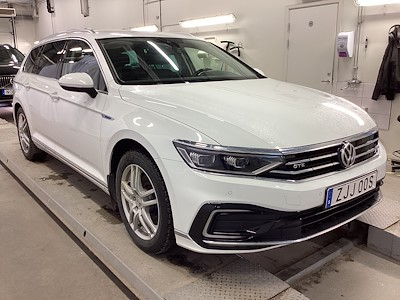 Volkswagen Passat GTE Executive Safe Tech Varmare Drag Navi