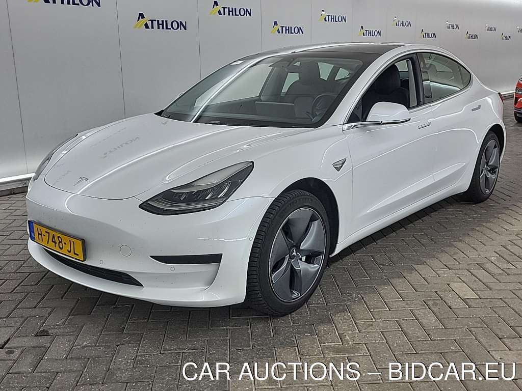 Tesla Model 3 STANDARD RANGE PLUS RWD 4D 211KW, 2020