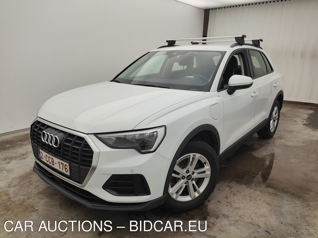 Audi Q3 - 2019 Q3 45 TFSIE PHEV ATTRACTION S TRON.(180 KW), 2022