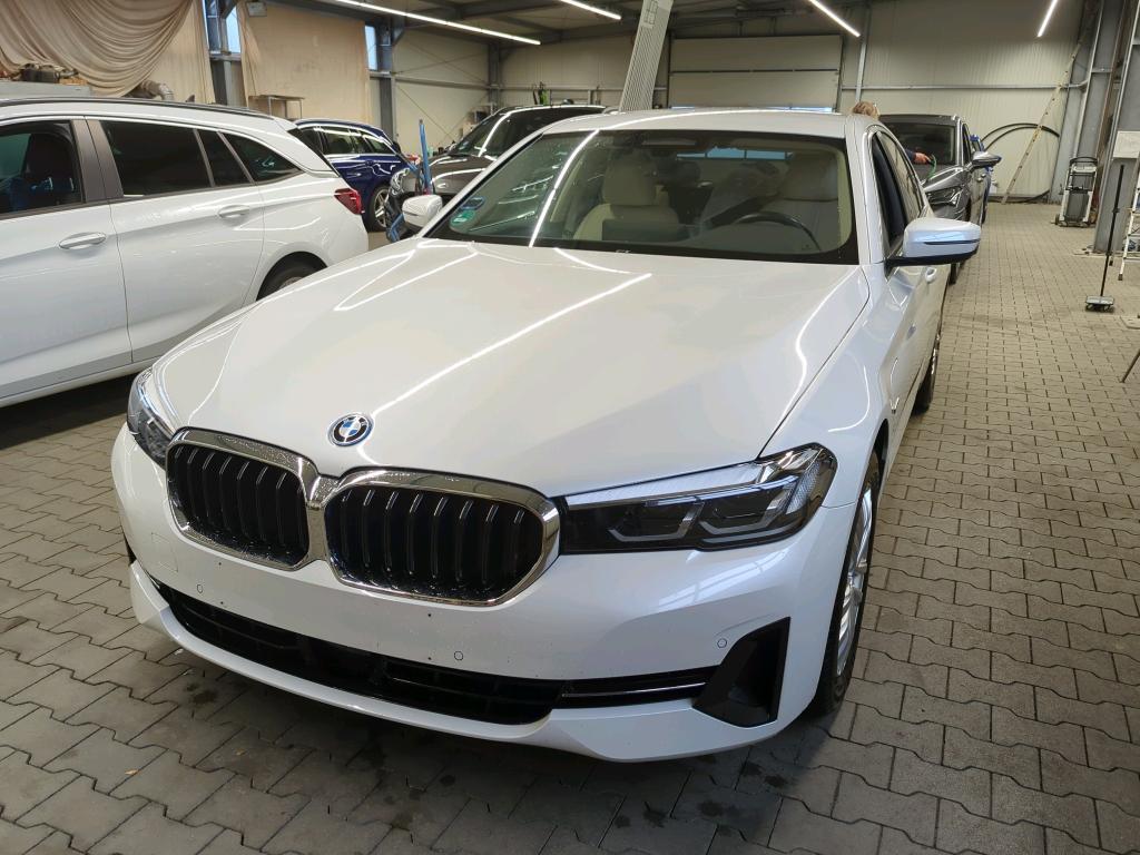 BMW 520e AUT., 2022