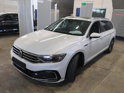 Volkswagen Passat VARIANT 1.4 TSI PLUG-IN-HYBRID DSG GTE, 2021