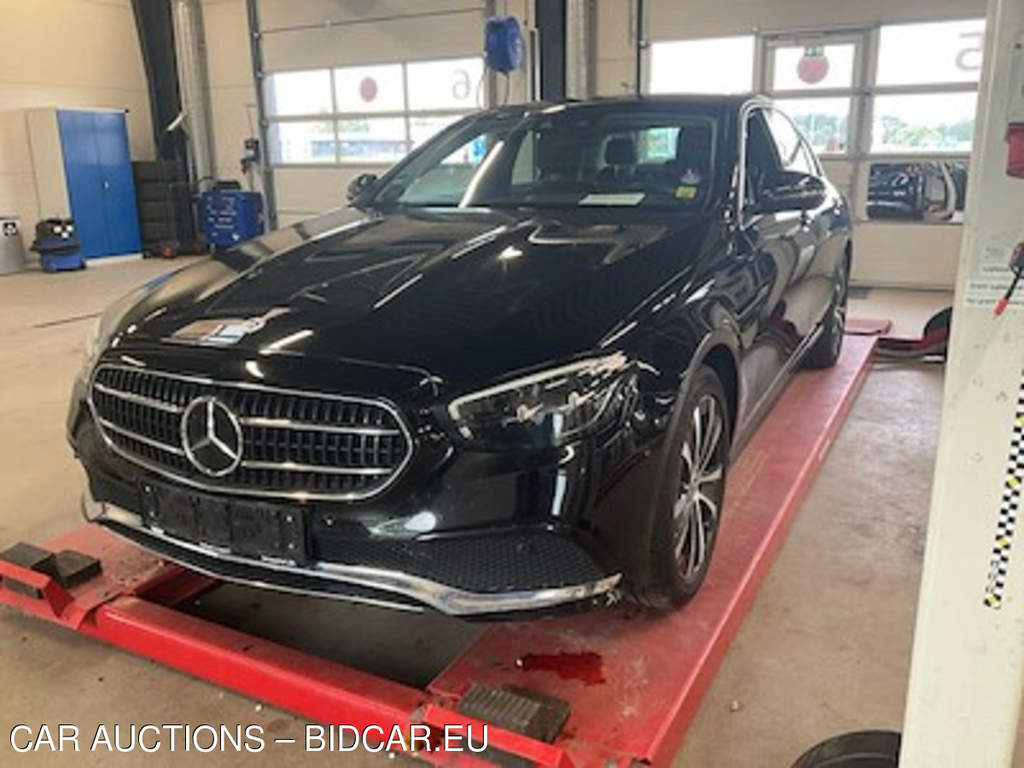Mercedes-Benz E-Class E 300 E Business Auto UA!