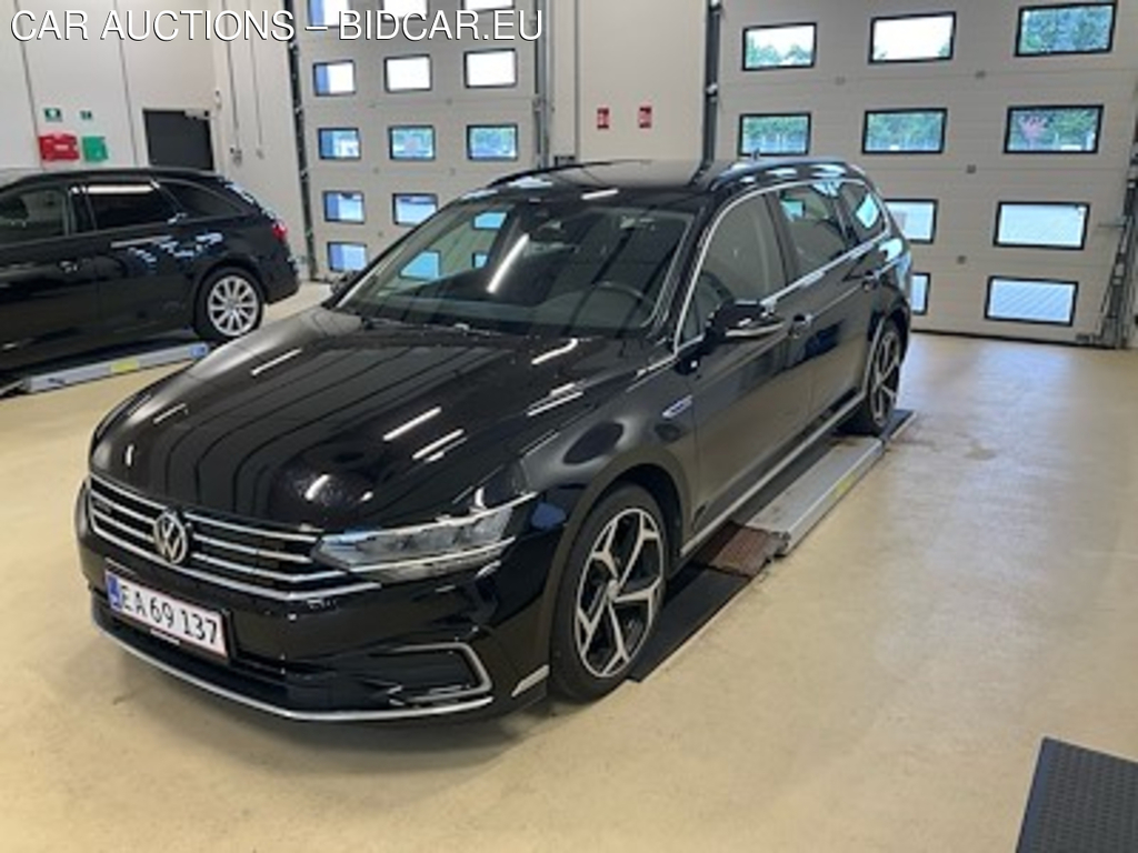 Volkswagen Passat 1.4 Tsi Gte High Plug-In Hybrid Dsg Variant UA!