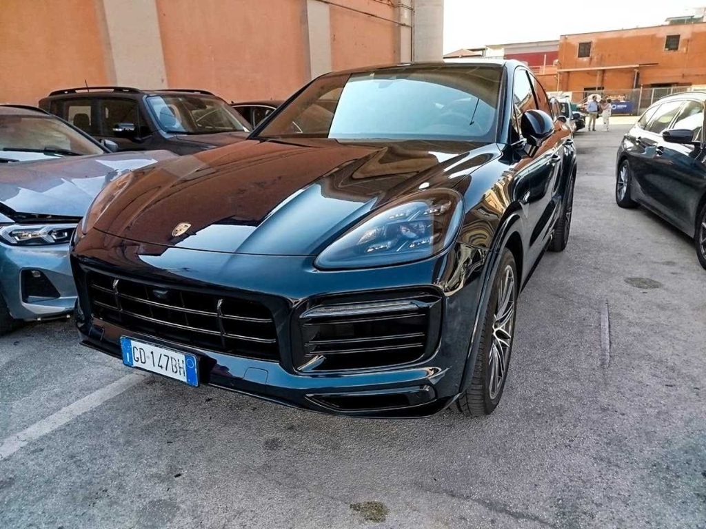 Porsche Cayenne Coupe 3.0 V6 E-Hybrid, 2020