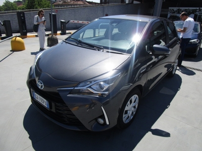 Toyota Yaris 1.5 Hybrid Business, 2020