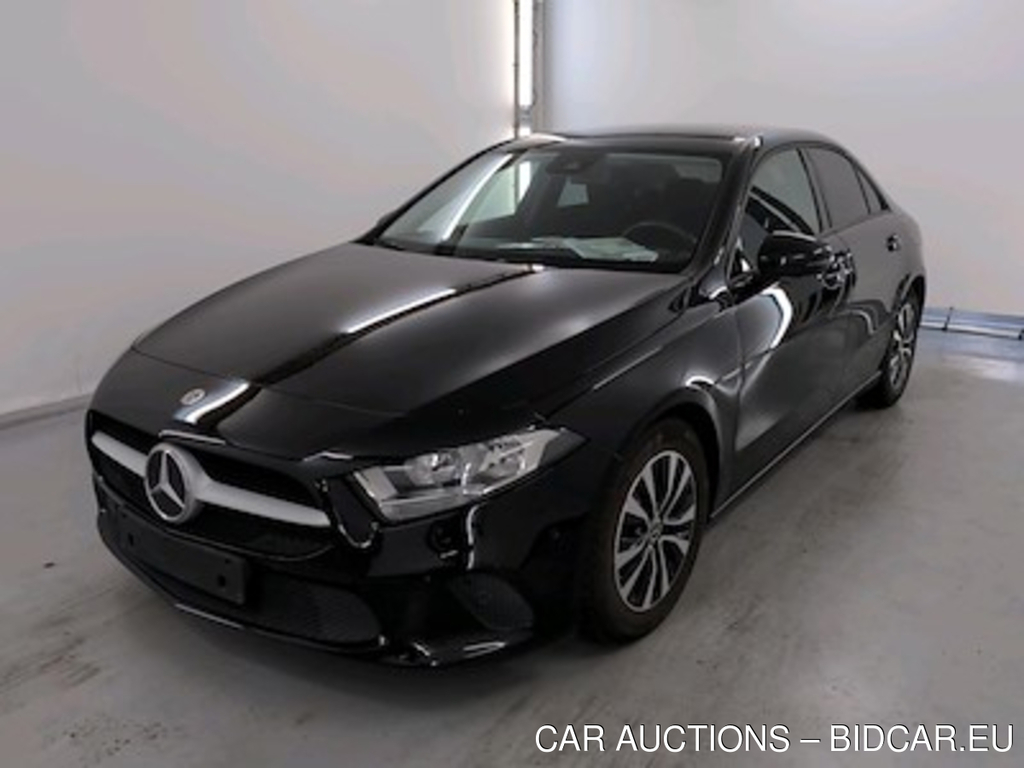Mercedes-Benz A-class limousine 2.0 A 180 D BUSINESS SOLUTION DCT