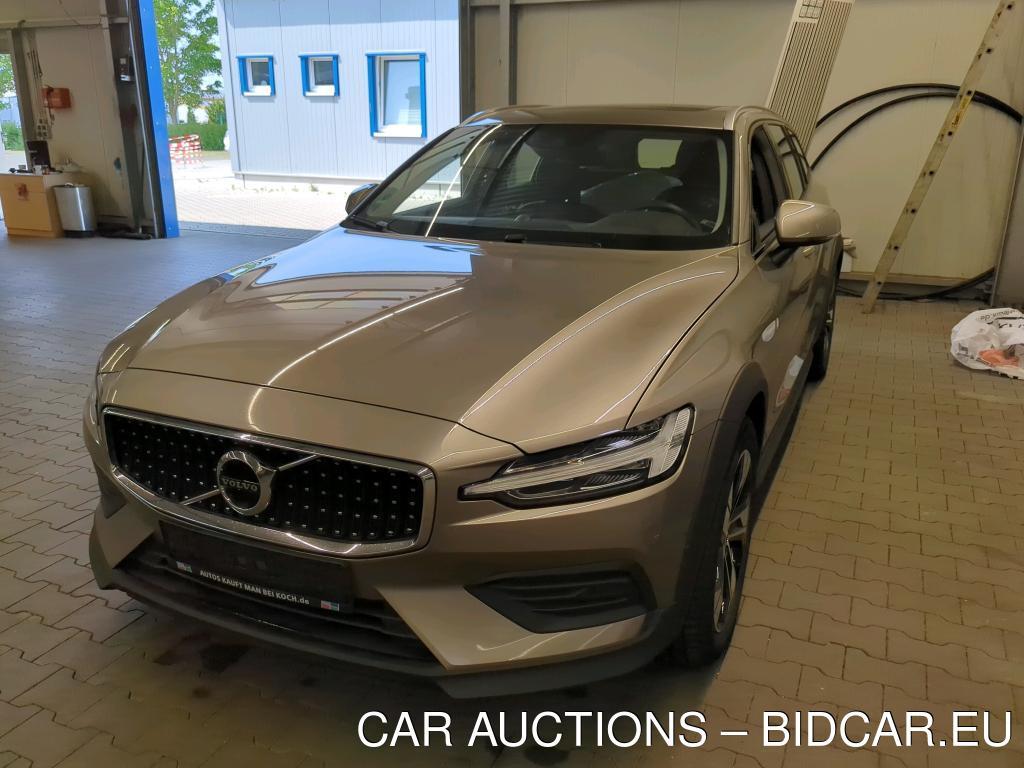 Volvo V60 CROSS COUNTRY B4 D AWD GEARTRONIC Pro, 2022