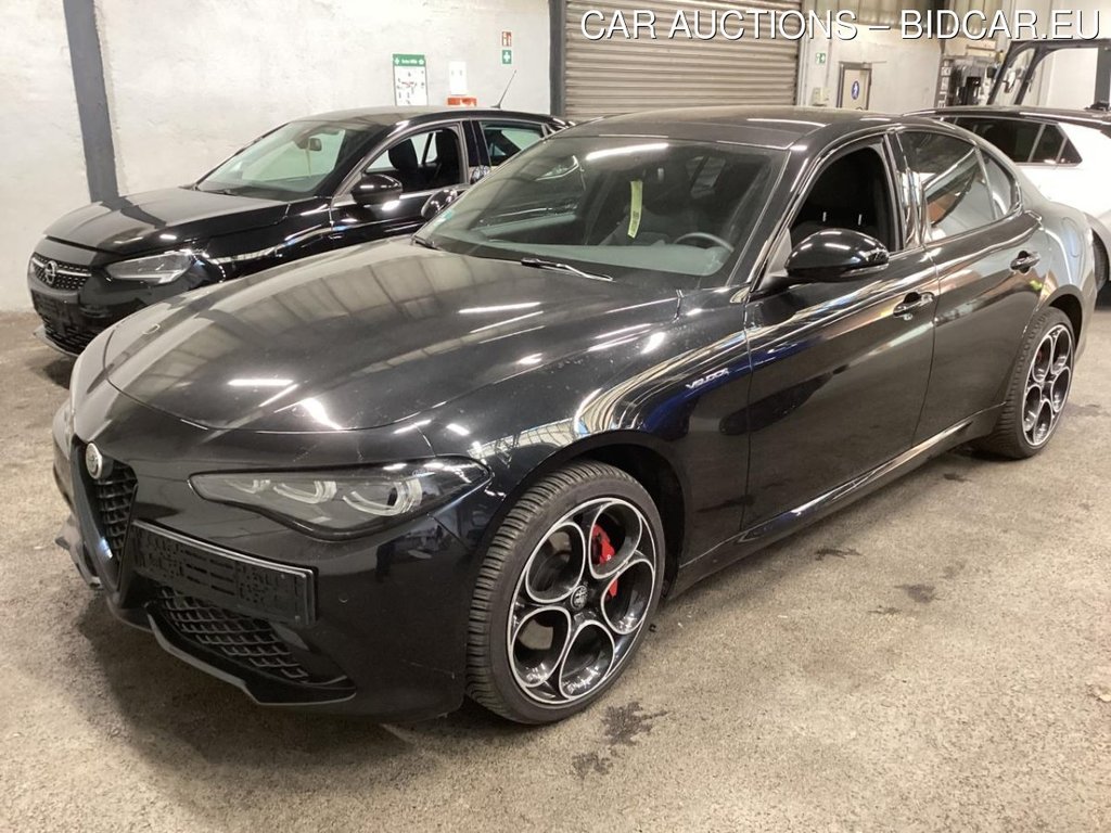 Alfa Romeo Giulia 2.0 TURBO 16V AT8-Q4 Sprint, 2024