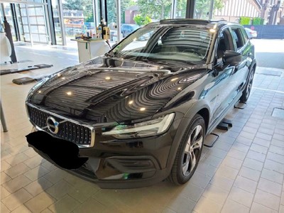 Volvo V60 CROSS COUNTRY B4 D AWD GEARTRONIC Pro, 2022