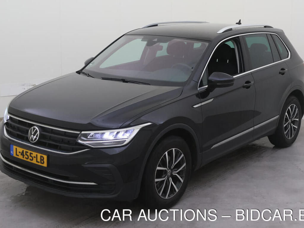 Volkswagen Tiguan 1.5 TSI 130PK LIFE MULTIMEDIA WINTER, 2021