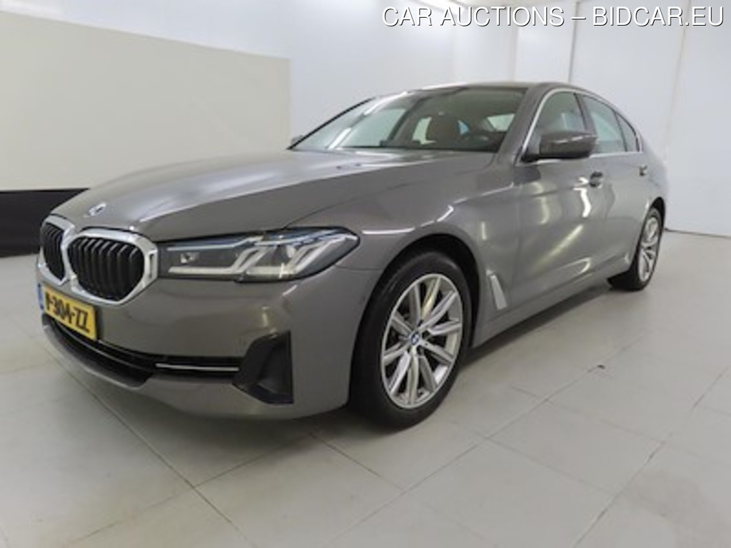 BMW 5 serie sedan 518dA Business Edition Plus 4d