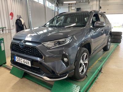Toyota RAV4 2.5 Plug-In AWD-i Launch Edition Drag