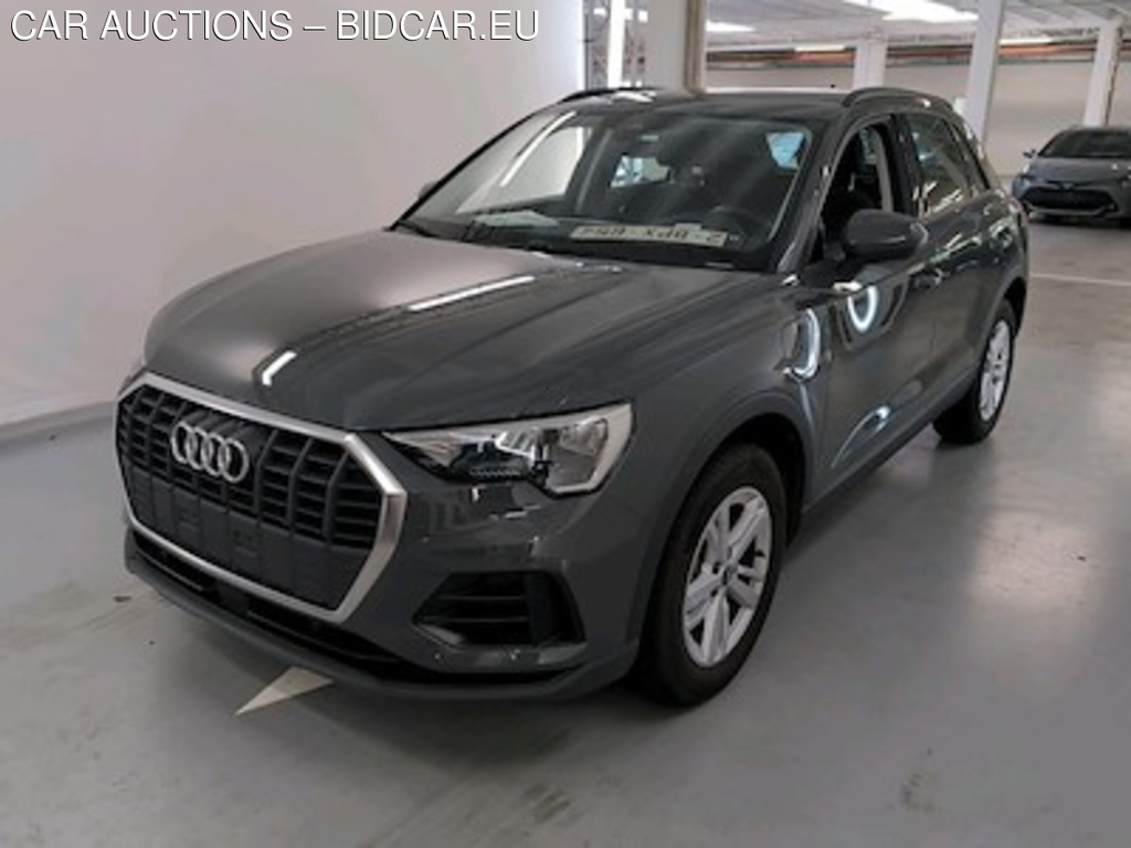 Audi Q3 1.4 45 TFSI E S TRONIC Business