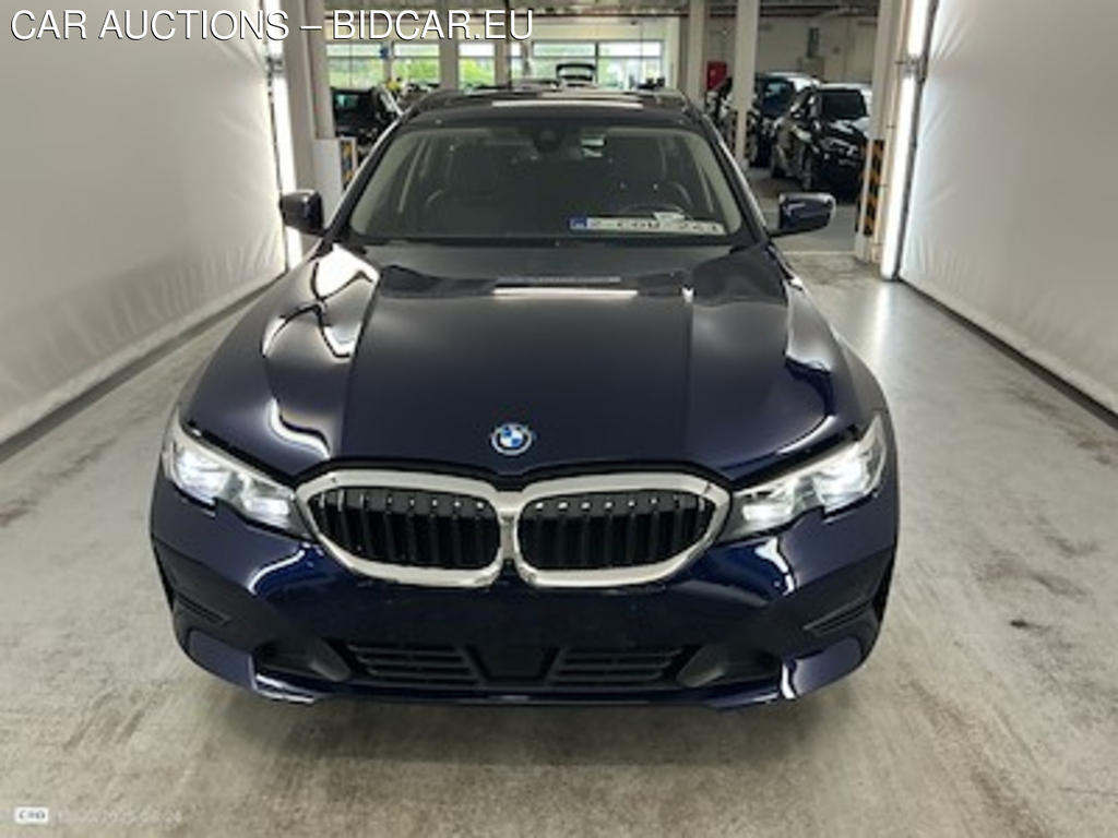 BMW 3 series touring 2.0 330E (215KW) TOURING Panoramisch schuifdak Business Plus
