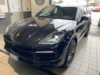 Porsche Cayenne Coupe 3.0 V6 E-Hybrid, 2022