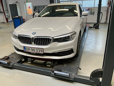 BMW 5 2.0 520D TOURING CONNECTED AUTO UA!