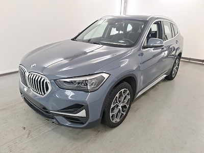 BMW X1 - 2019 1.5iA sDrive18 OPF Model xLine Park Distance Control Verwarmde voorzetels