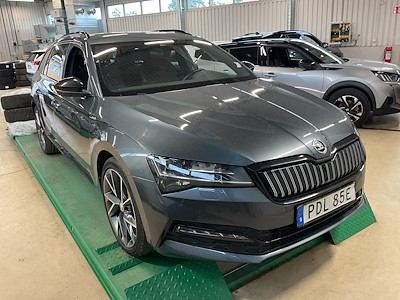Skoda Superb iV Kombi Sportline Drag Cockpit Varmare