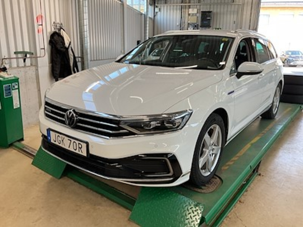 Volkswagen Passat GTE Executive Drag Paket IQ.Light Varmare Navi