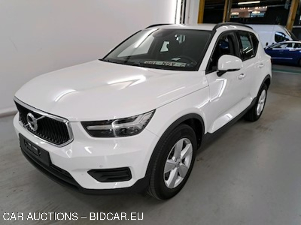 Volvo XC40 1.5 T2 MOMENTUM CORE