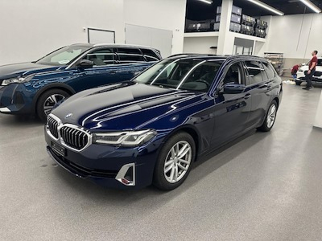 BMW Series 5 520d Xdrive Steptronic