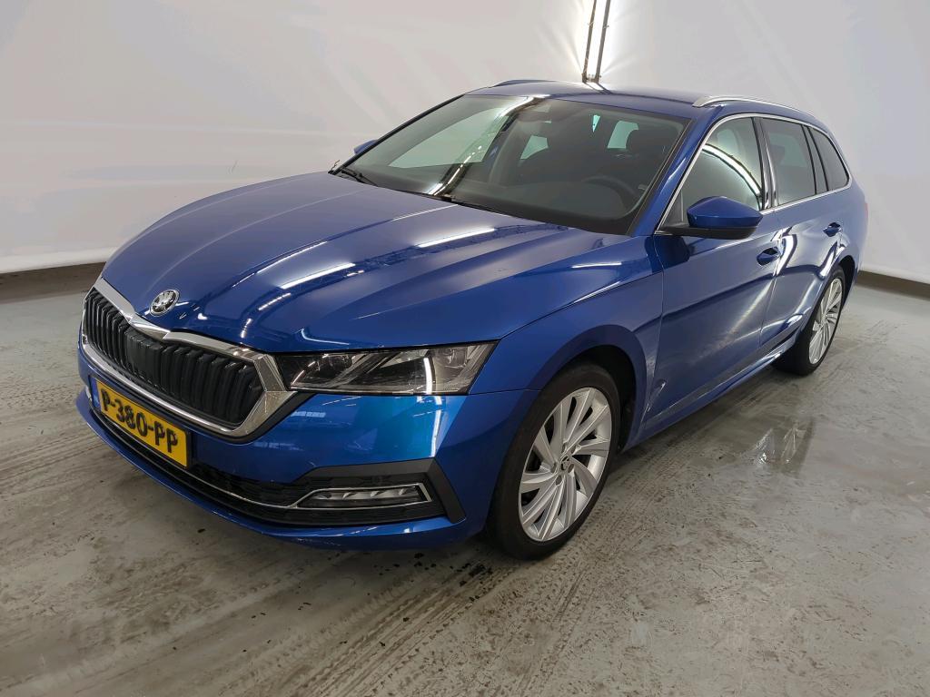 Skoda Octavia combi 1.5 E-TSI SPORT BUSINESS, 2022