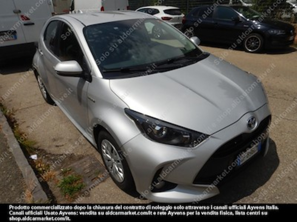 Toyota yaris PC PT hybrid business -