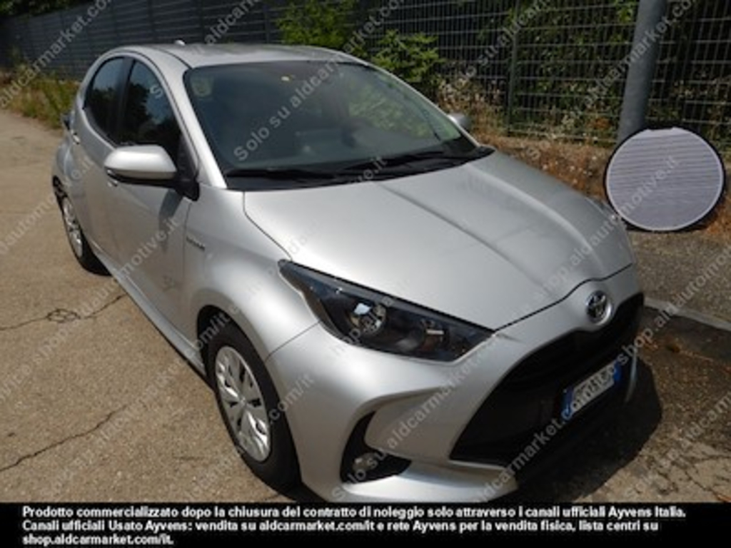 Toyota yaris PC PT hybrid business -