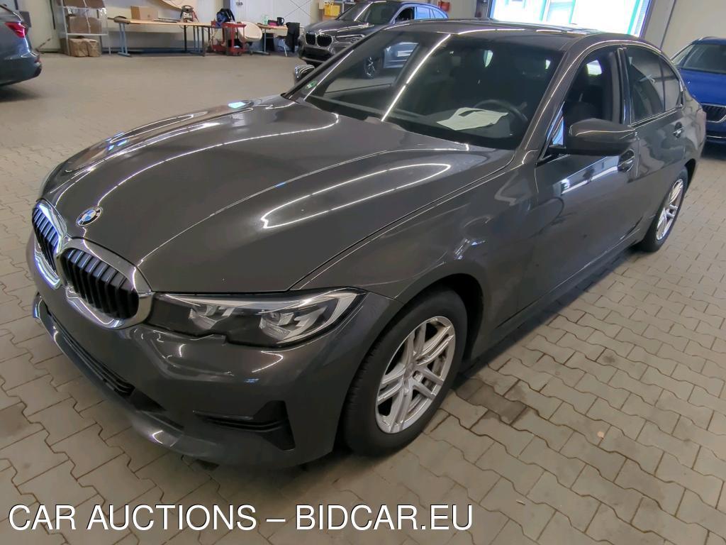BMW 318D - Advantage, 2020