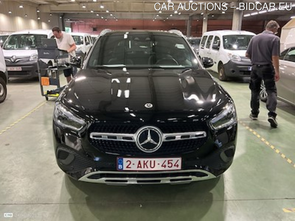 Mercedes-Benz GLA 1.3 GLA 250 E DCT BUSINESS SOLUTION
