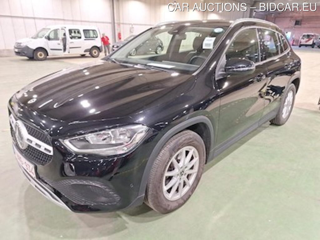 Mercedes-Benz GLA 2.0 GLA 180 D DCT BUSINESS SOLUTION ESS
