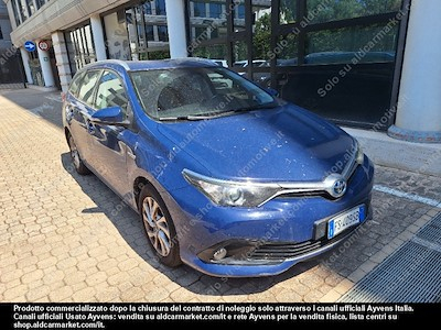 Toyota auris touring sports hybrid business -