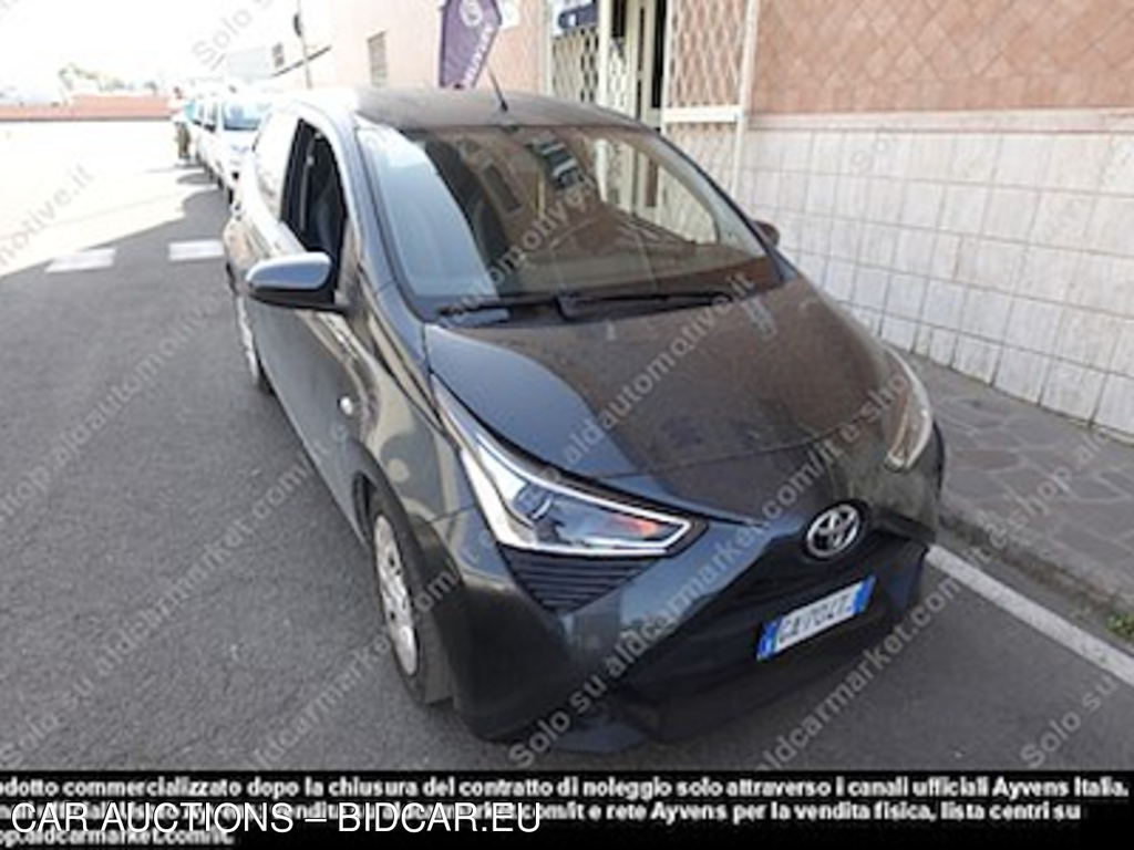 Toyota aygo connect 1.0 vvt-i x-business -
